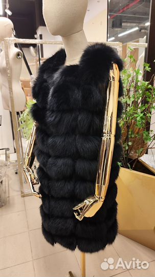 Жилетка меховая женская