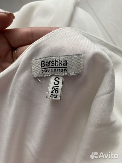 Платье Bershka