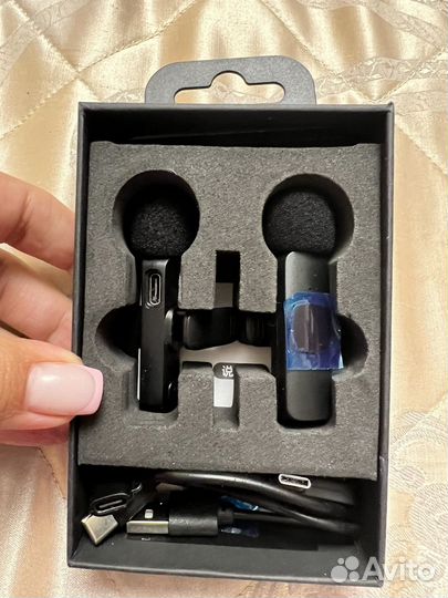 Петличный микрофон