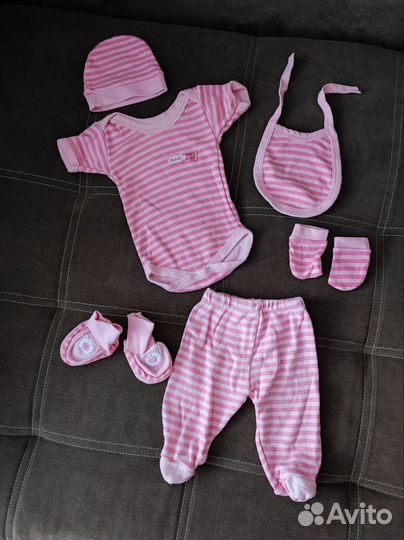 Одежда для новорожденных на девочку пакетом