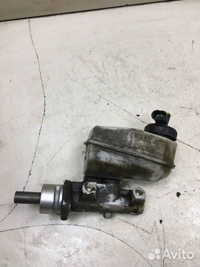 Главный тормозной цилиндр Renault Megane