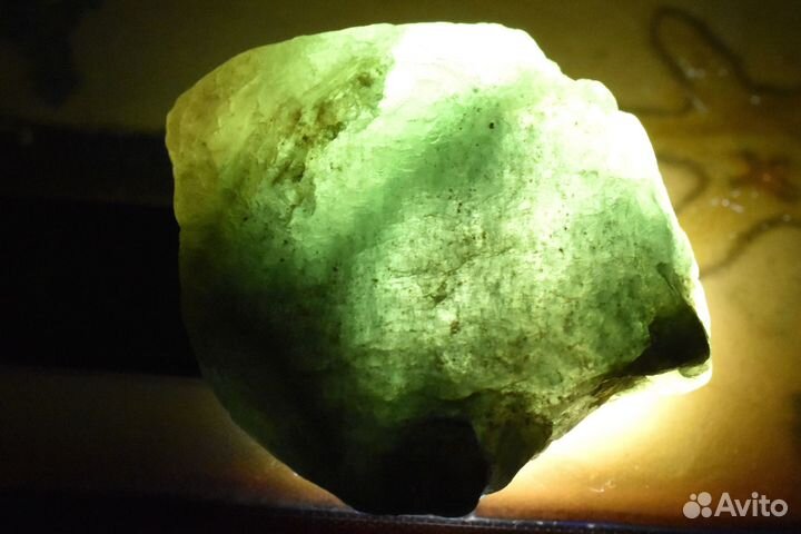 Гранат (гроссуляр). Лот №658