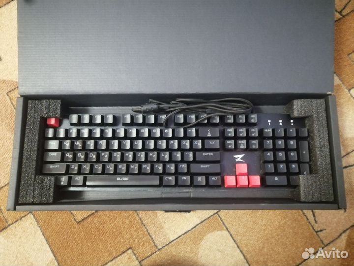 Игровая клавиатура zet blade