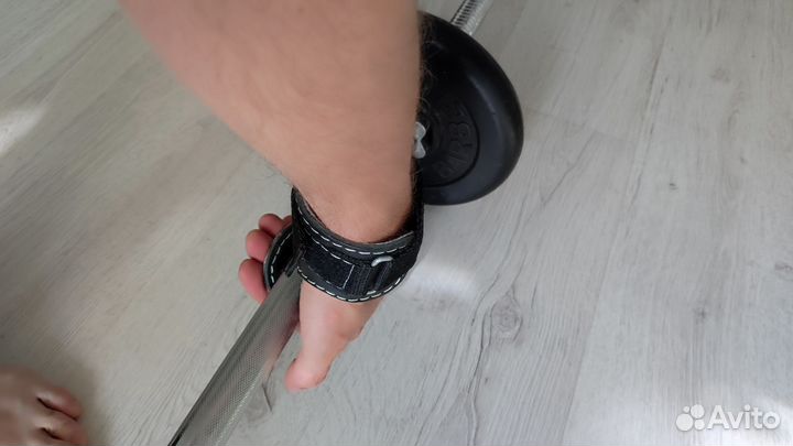 Крюки для тяги и турника