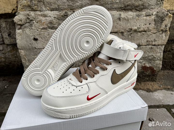 Зимние Nike Air Force 1 Mid с мехом