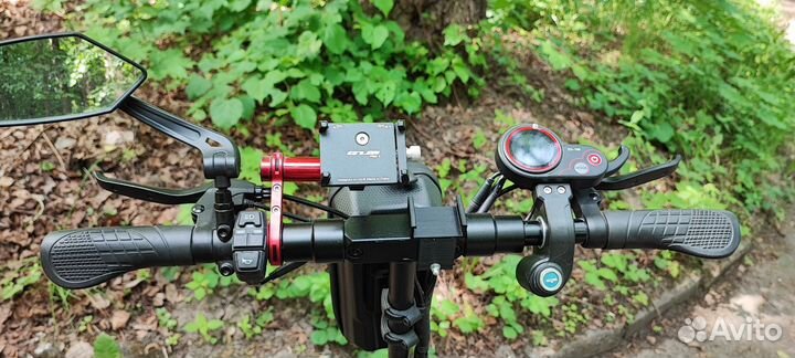 Электро самокат Kugoo M5