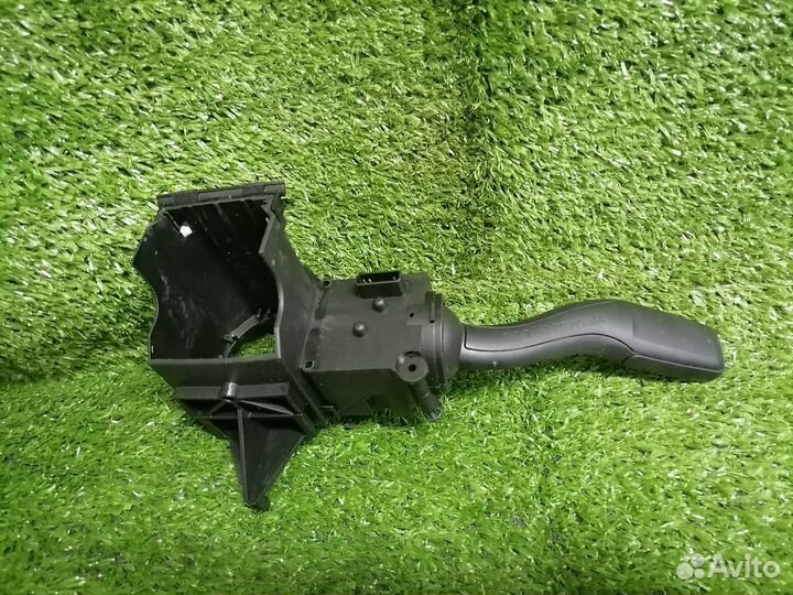 Переключатель подрулевой (света-поворотников) 4E09