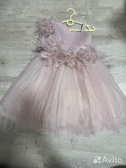 Нарядное платье