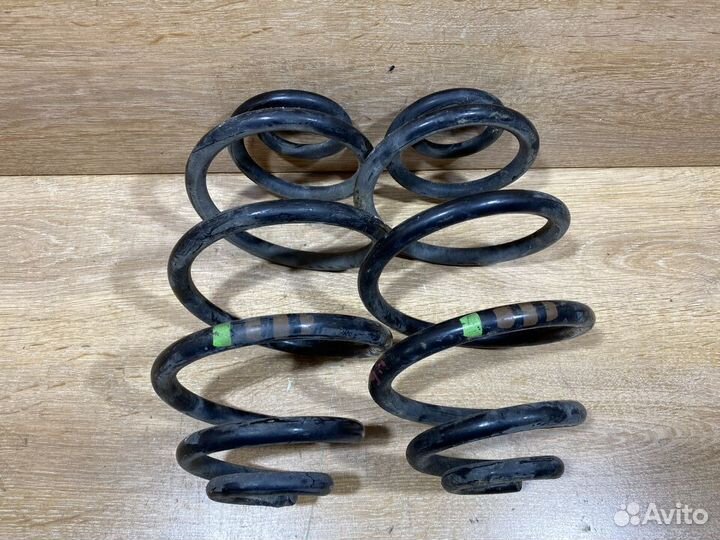 Комплект задних пружин Volkswagen Passat B5 +