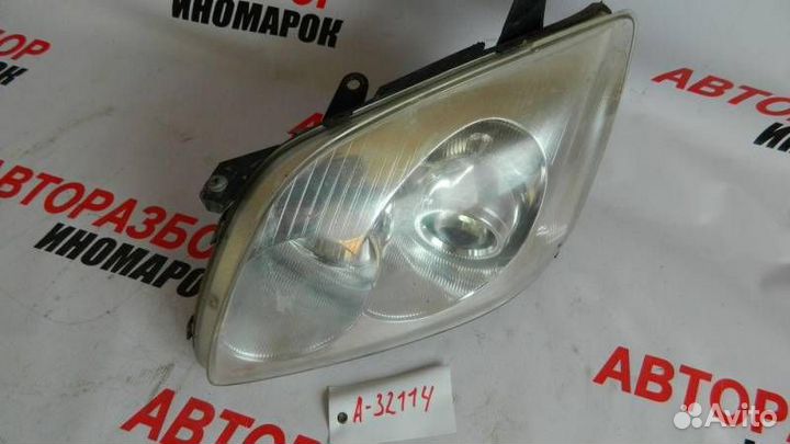Фара левая Toyota Avensis T250 2003-2009