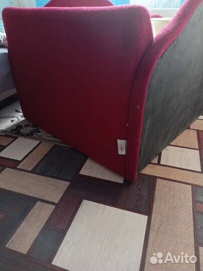 Продам детскую кровать машинка