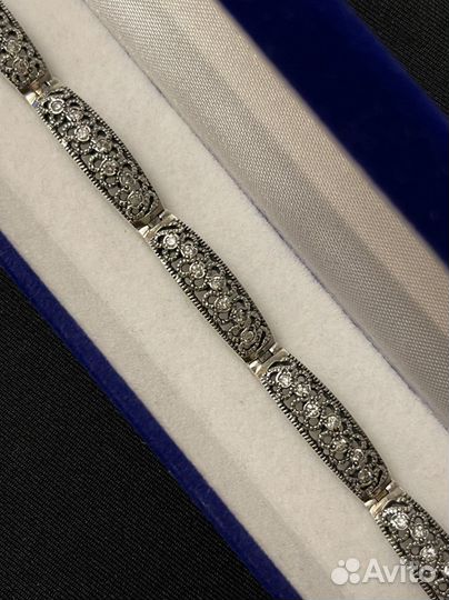 Серебряный браслет с камнями