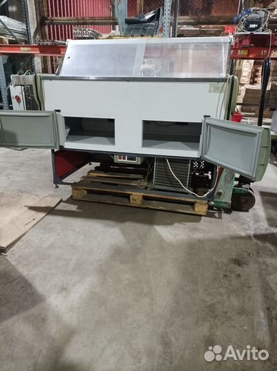 Витрина универсальная Ариада ву 3-160