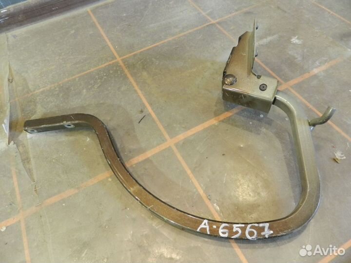 Петля крышки багажника правая - Volkswagen Polo