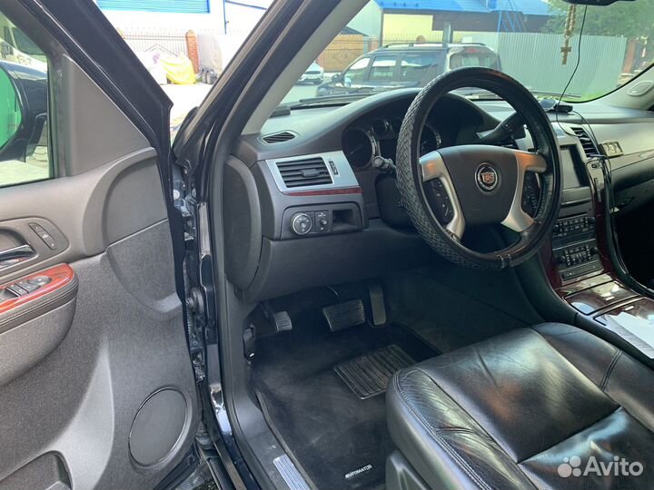 Cadillac Escalade AT, 2011, 126 300 км