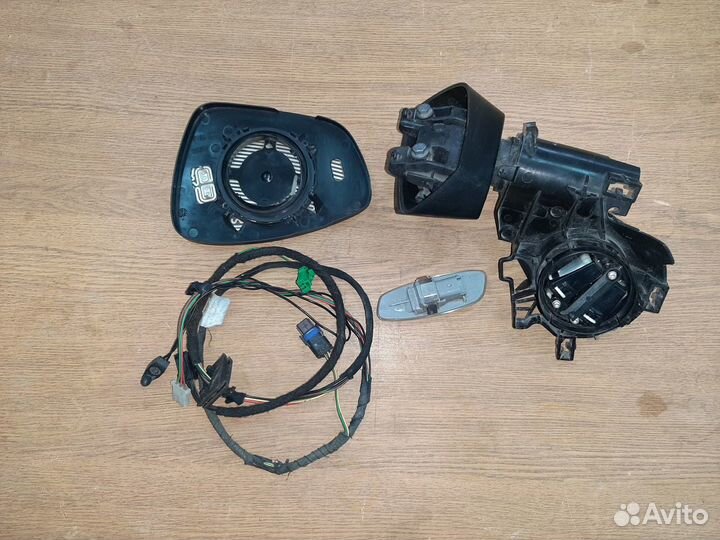 Повторитель зеркало правое Citroen C4 I рестайлинг