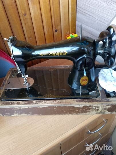 Ручная швейная машина бу