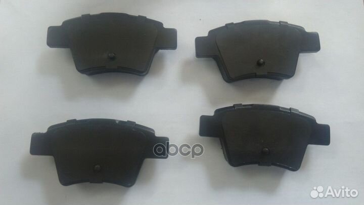 Колодки тормозные citroen C4 04/peugeot 207 06