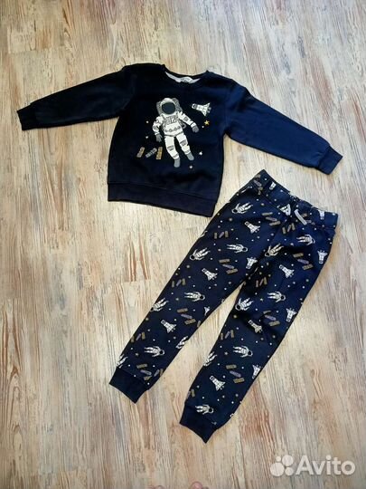 Спортивный костюм H&M 122-128