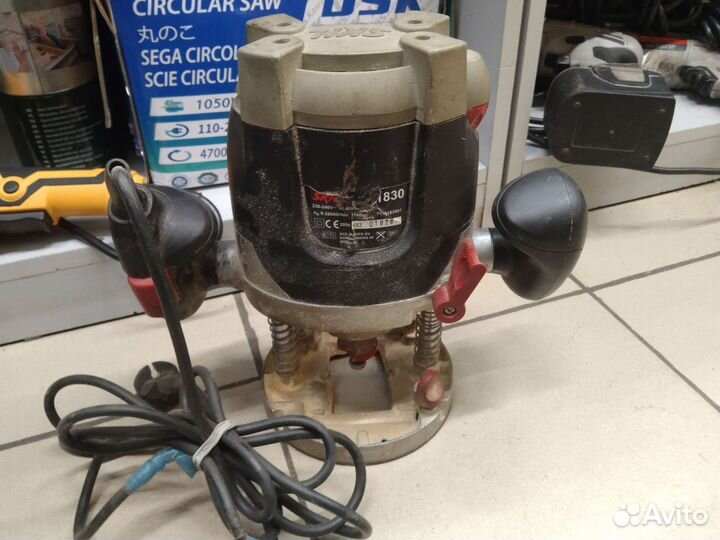 Инструмент-электролобзик