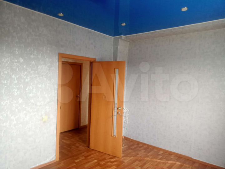 2-к. квартира, 48 м², 3/3 эт.