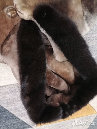 Продам мутоновую шубу