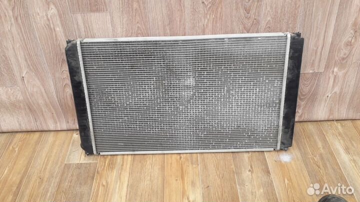 Радиатор охлаждения Toyota RAV4 XA40 XA45 2015
