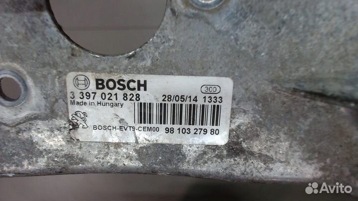 Механизм стеклоочистителя Peugeot 308, 2014