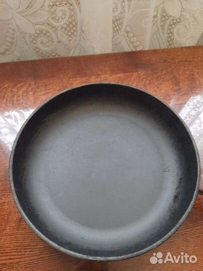 Сковорода 28 см с крышкой