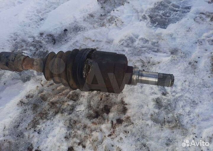 Полуось передняя левая Chrysler Stratus 1999