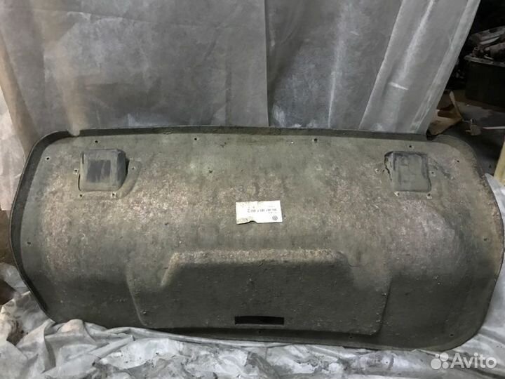 Обшивка крышки багажника Volkswagen Passat B5 ACK