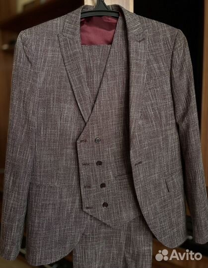 Мужской костюм тройка