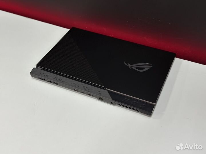 Asus Rog Strix Scar 17.3