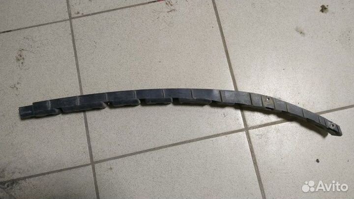 Направляющая заднего бампера левая Skoda Fabia 1