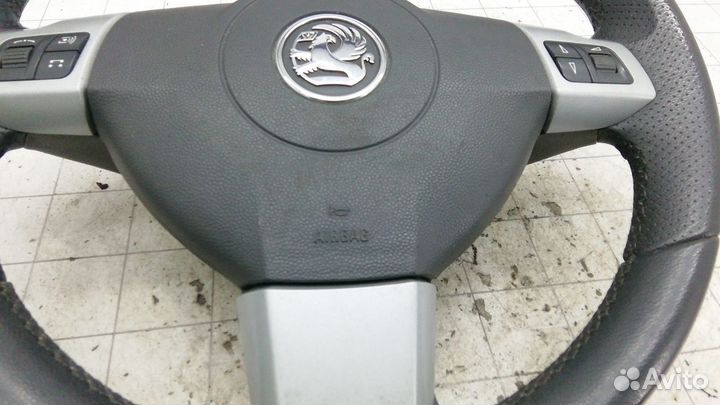 Рулевое колесо Opel Astra H