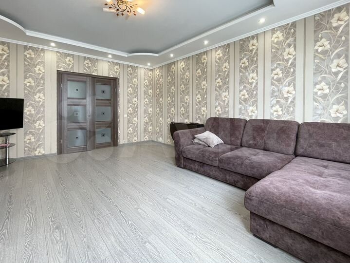 3-к. квартира, 77 м², 5/8 эт.