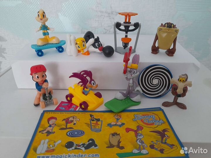 Киндер-сюрприз Луни Тюнз, Астерикс