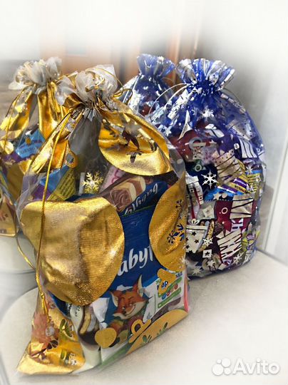 Новогодний подарок сладкий