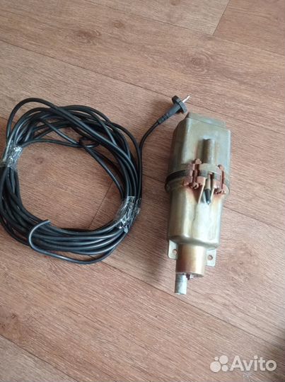 Насос погружной вибрационный б.у