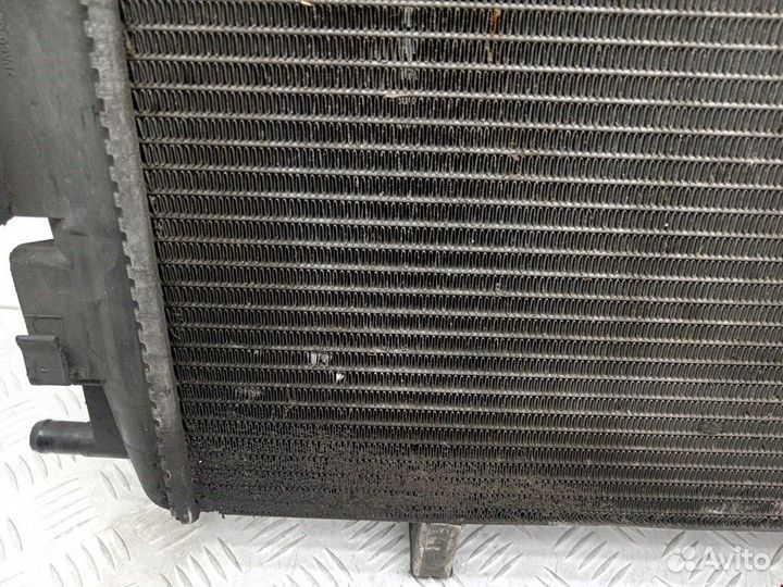 Радиатор основной для Renault Megane 2 8200357536