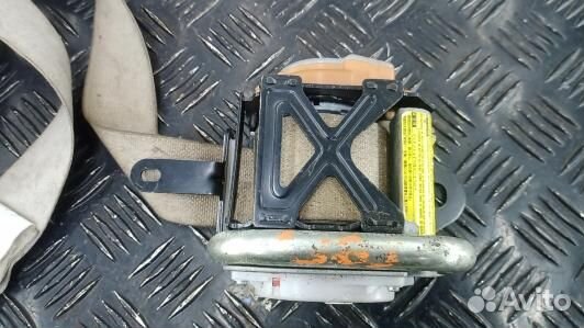 Ремень безопасности с пиропатроном сиденья передне