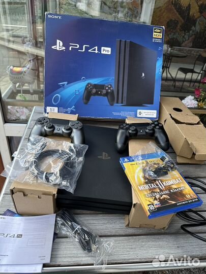 Sony playstation 4 PRO 1tb