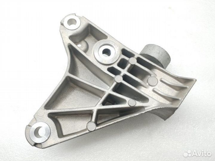 Кронштейн двигателя левый Bmw 5-Series F10 3.0