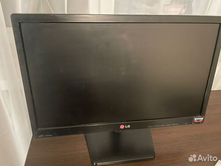 Монитор LG 19en33s