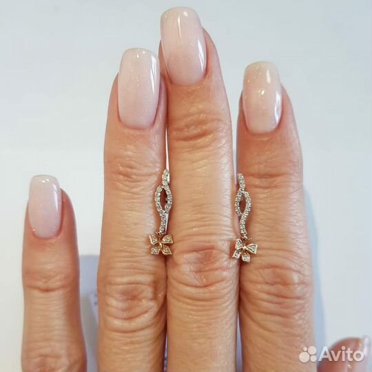 Золотые серьги с бриллиантами