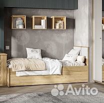 Полка настенная новая