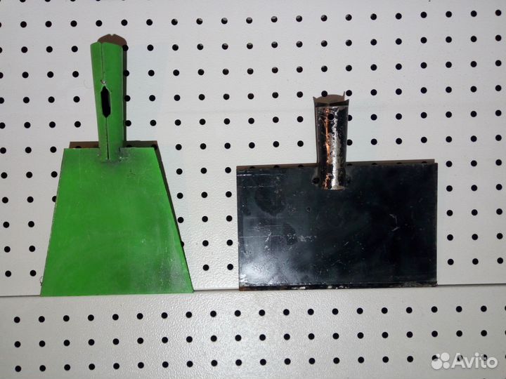 Скребок для льда и снега