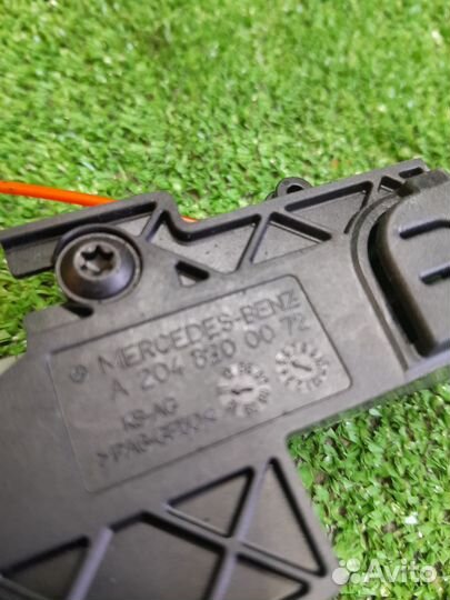 Активатор лючка бензобака мерседес w212