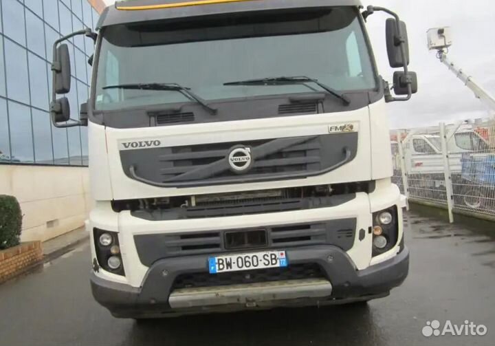 Pазбираем грузовик Volvo FMX с 2010