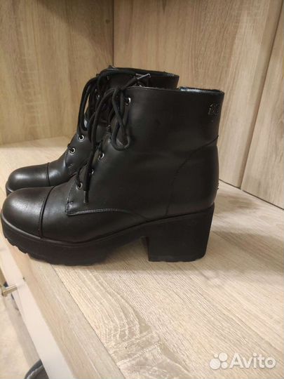 Ботинки осенние женские 39 размер